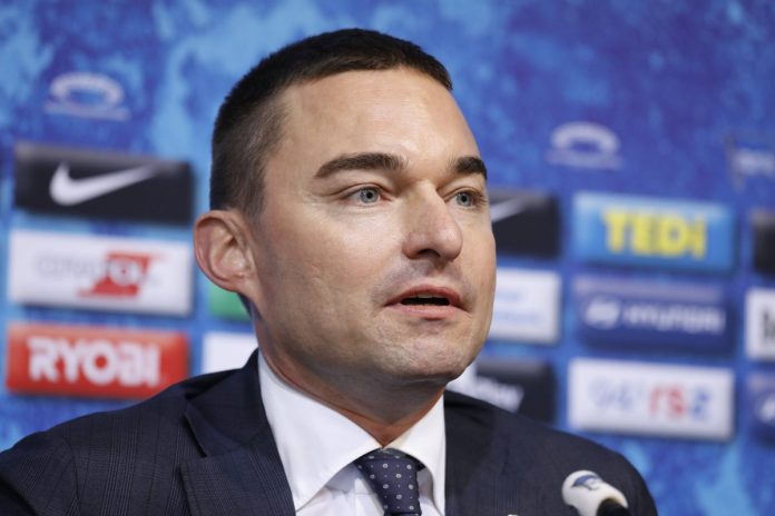 Hertha Windhorst Sieht Grosse Chancen Einen International Bekannten Sponsor Zu Gewinnen 90plus Hertha Windhorst Sieht Grosse Chancen Einen International Bekannten Sponsor Zu Gewinnen 90plus