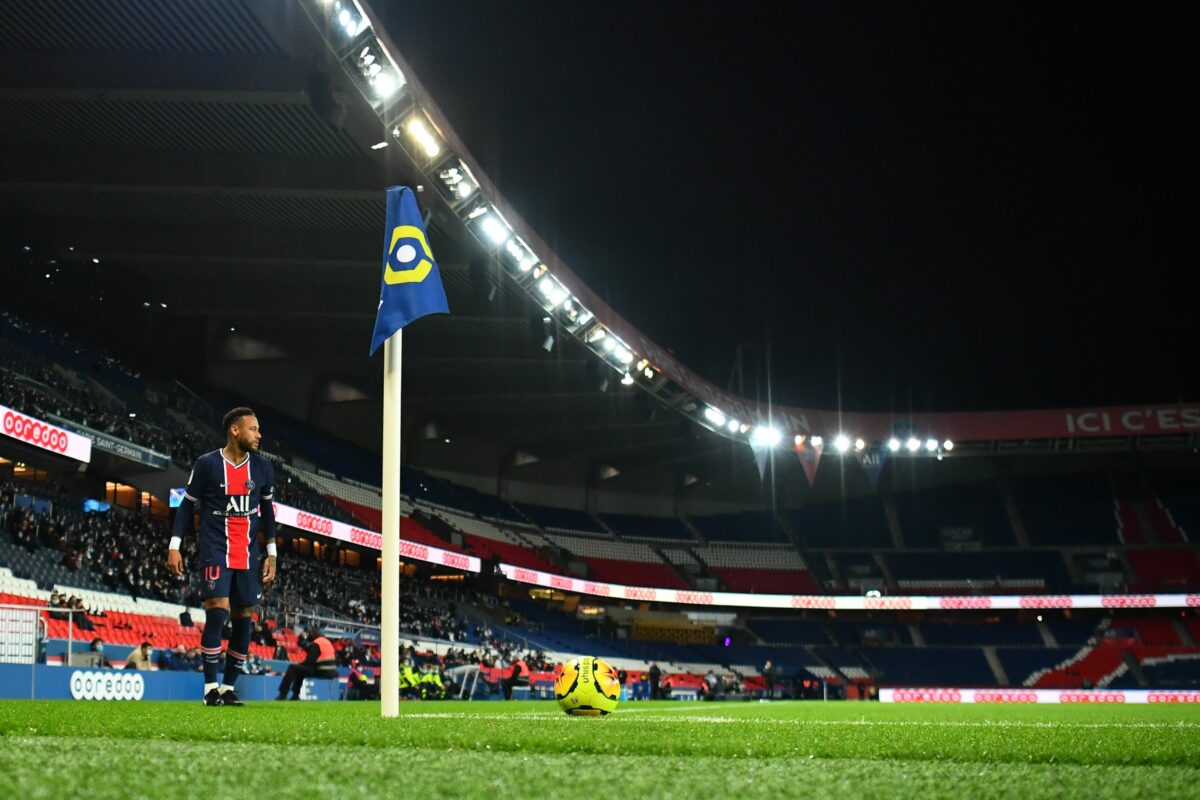 Angers-Verteidiger Thomas nach 1:2-Niederlage bei PSG: „Ich habe diese VAR-Sache langsam satt“