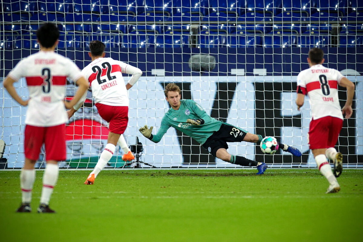 Schalke und Stuttgart trennen sich nach hektischer Partie unentschieden