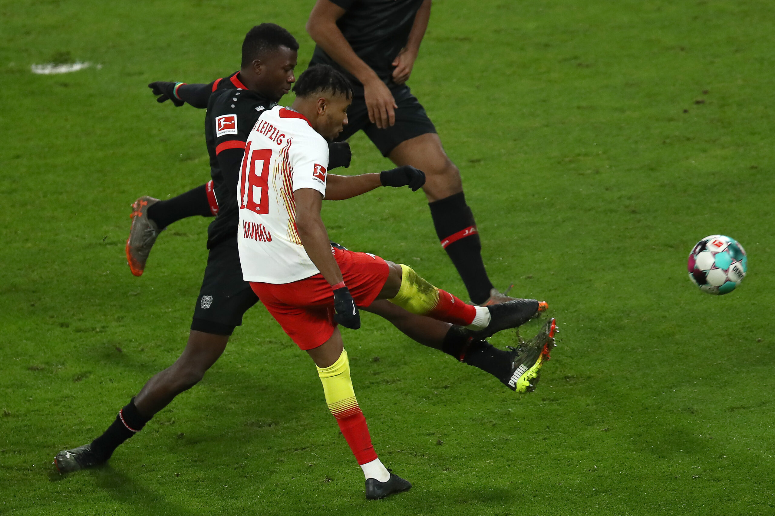 Nkunku entscheidet Verfolgerduell: RB Leipzig bezwingt Leverkusen