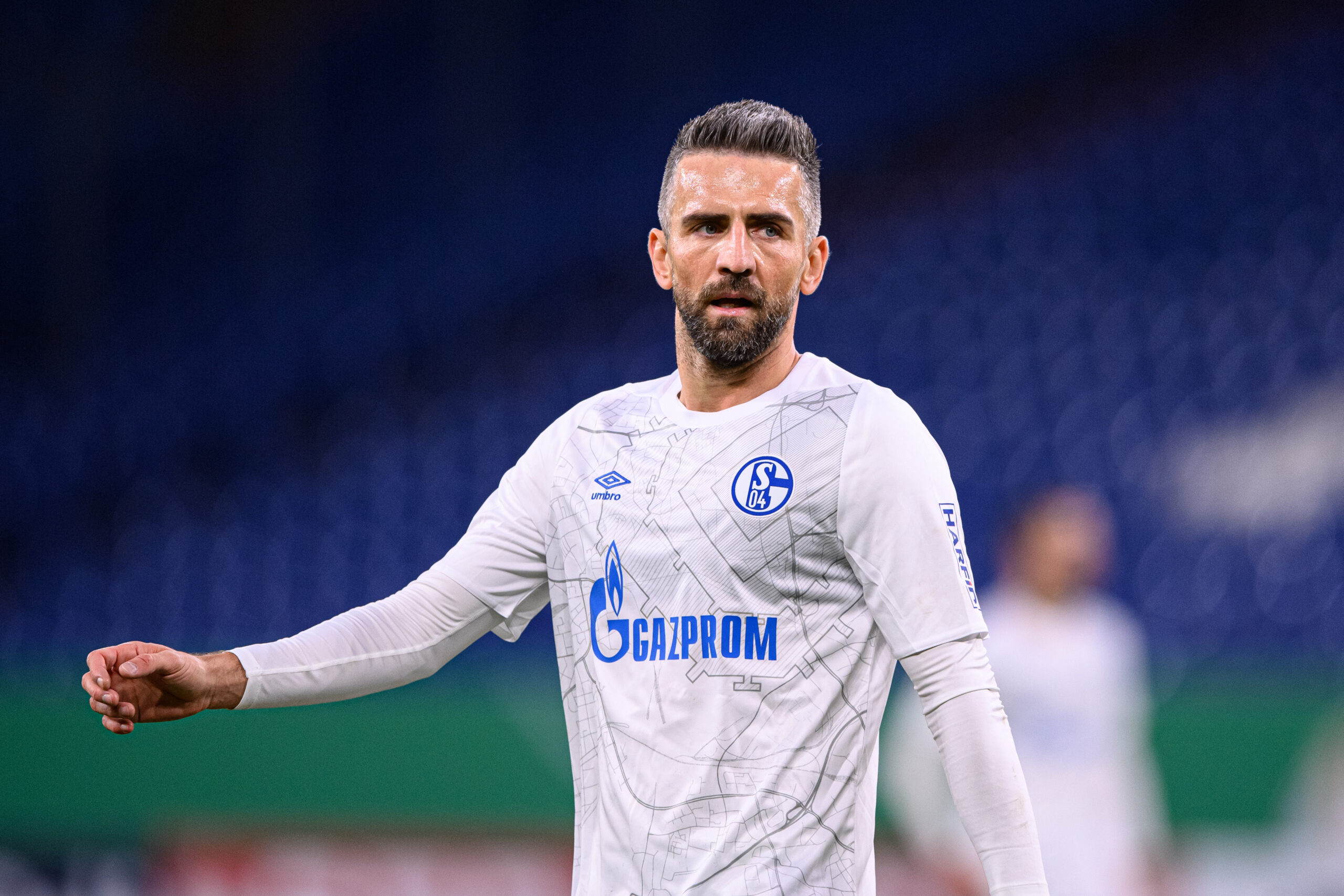 Schalke 04 | Schneider äußert sich zu Personalien: „War ein Fehler, Vedad zu suspendieren“