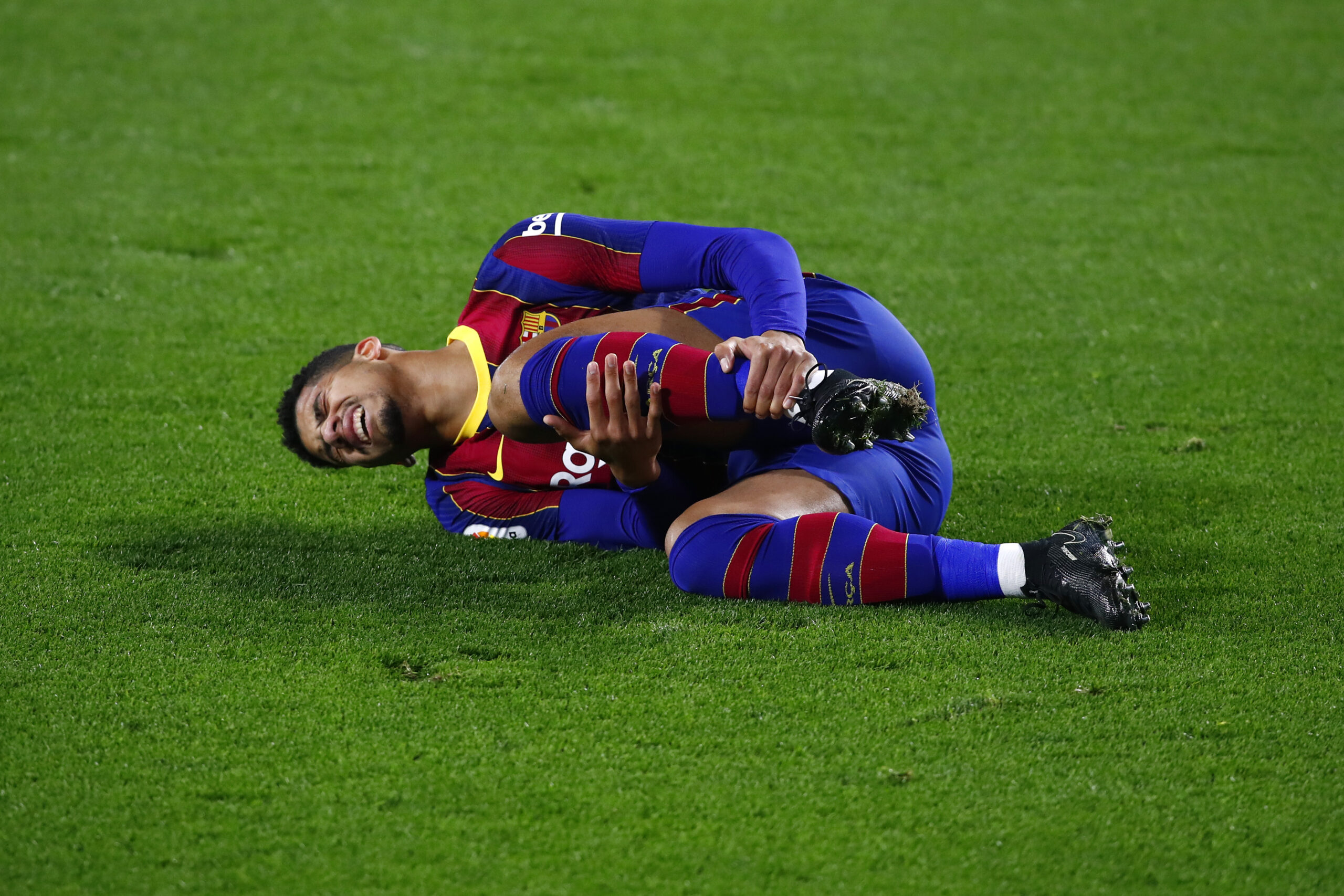 FC Barcelona: Fragezeichen hinter Araujo-Comeback