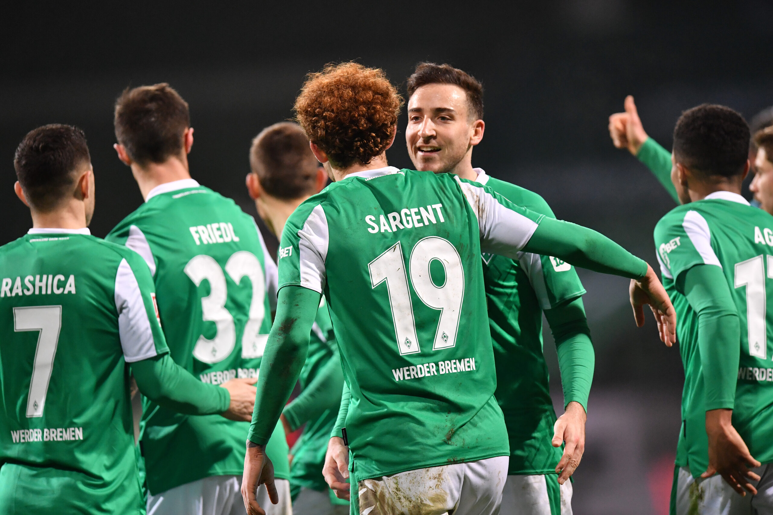 Überraschung! Werder dreht Spiel gegen Frankfurt und feiert wichtigen Sieg