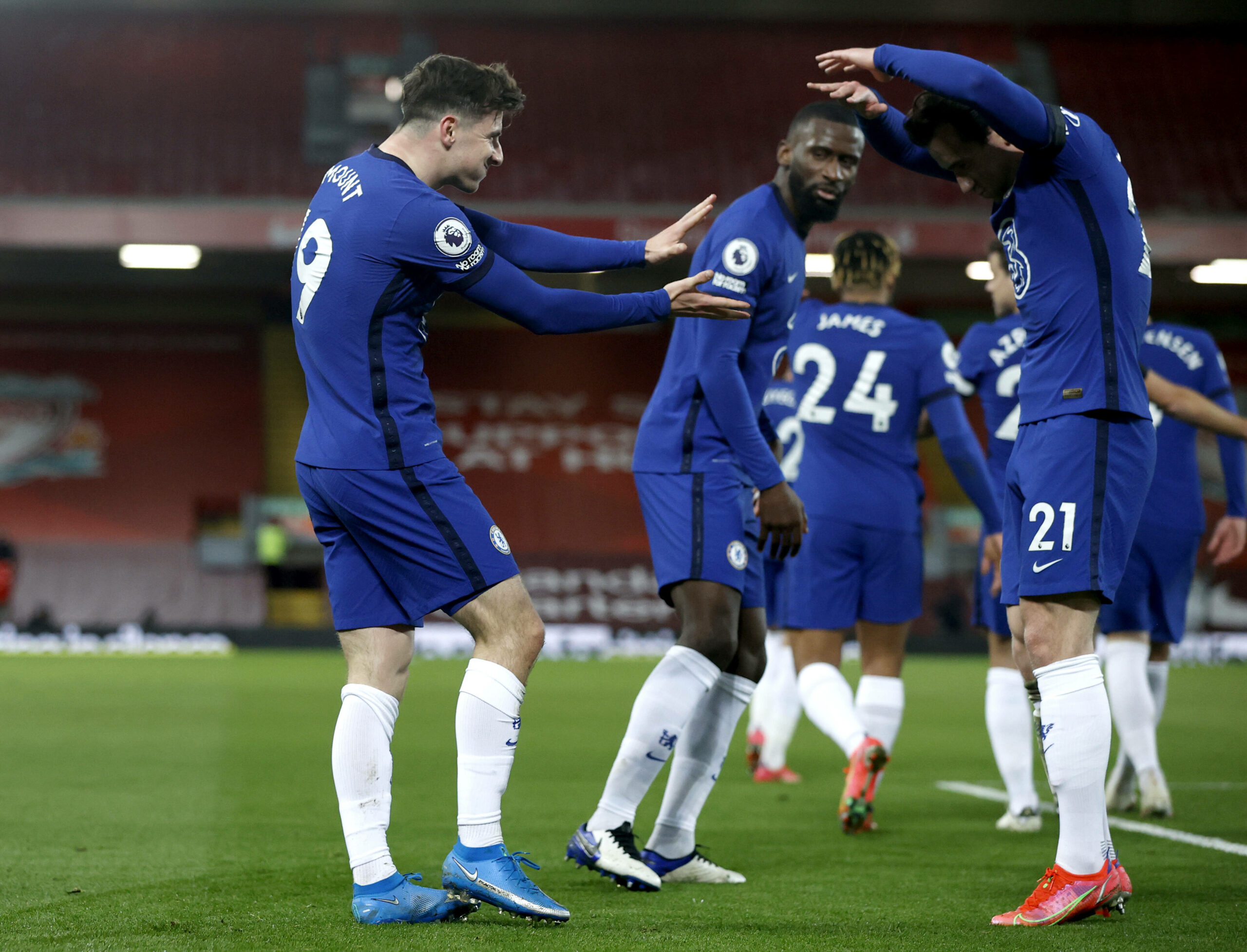 Premier League | Mount besiegelt Chelseas Sieg in Anfield – fünfte Heimniederlage in Folge für Liverpool