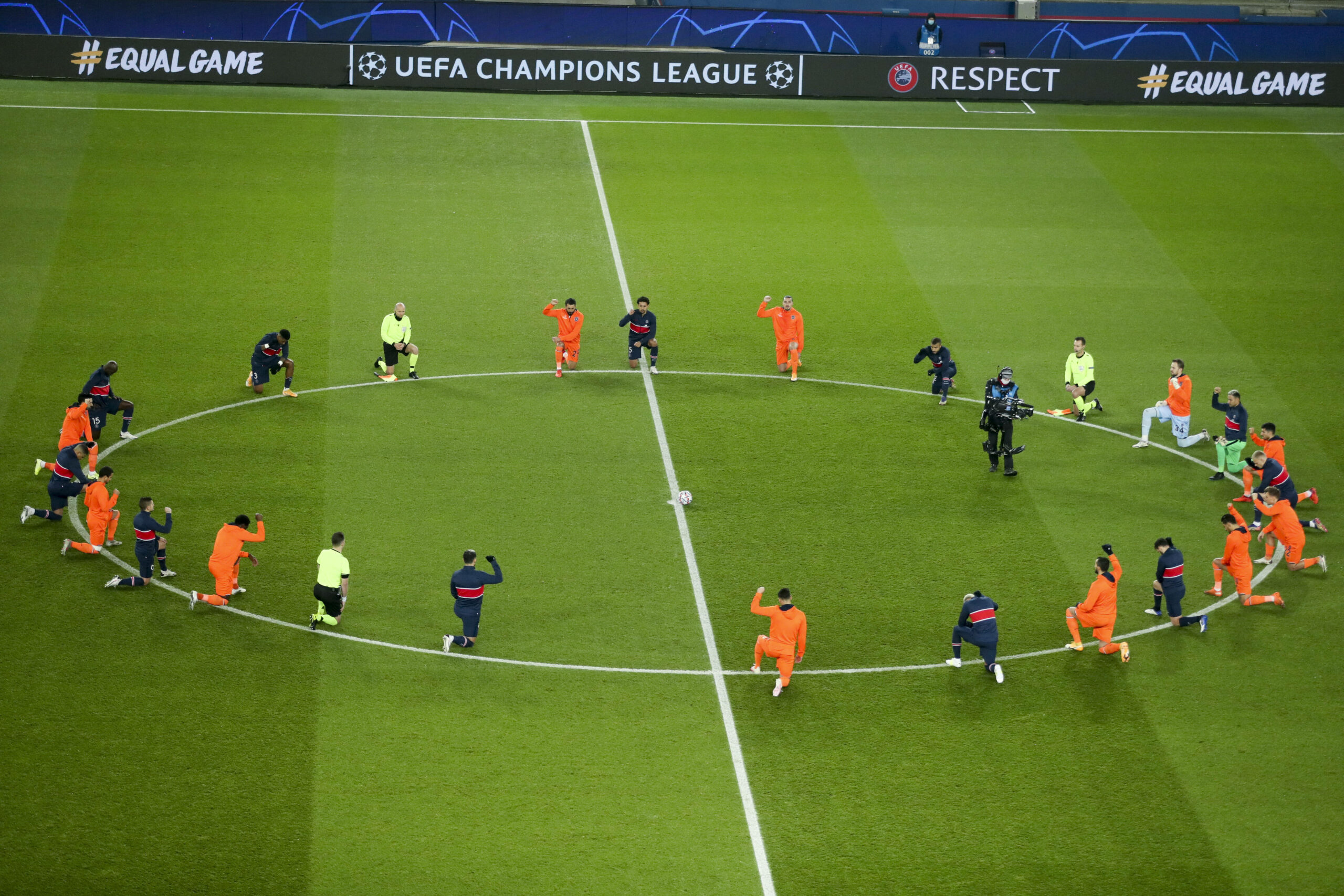 PSG-Basaksehir | Nach verursachtem Spielabbruch: UEFA sperrt vierten Offiziellen