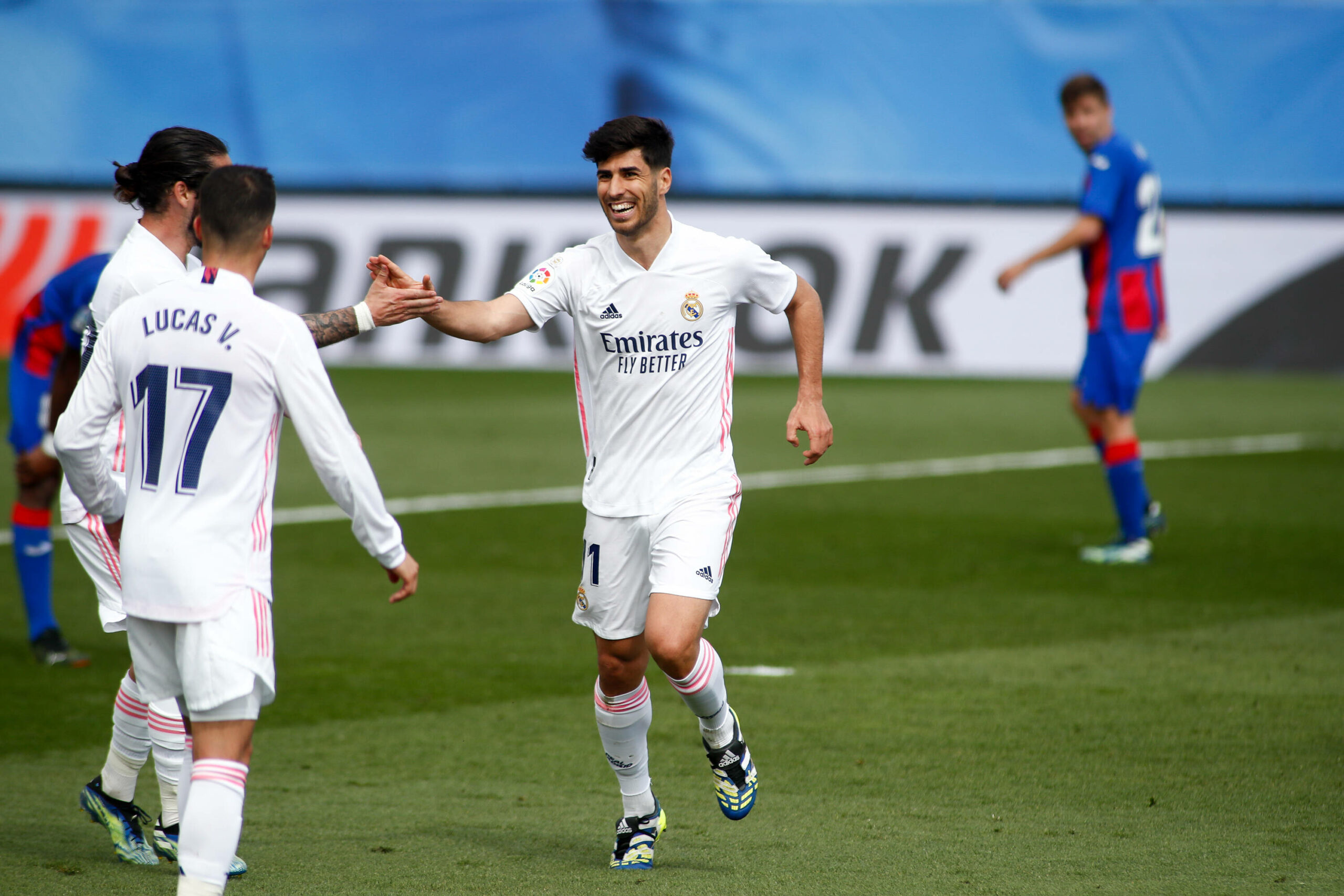 Real Madrid gewinnt dank Benzema und Asensio gegen Eibar