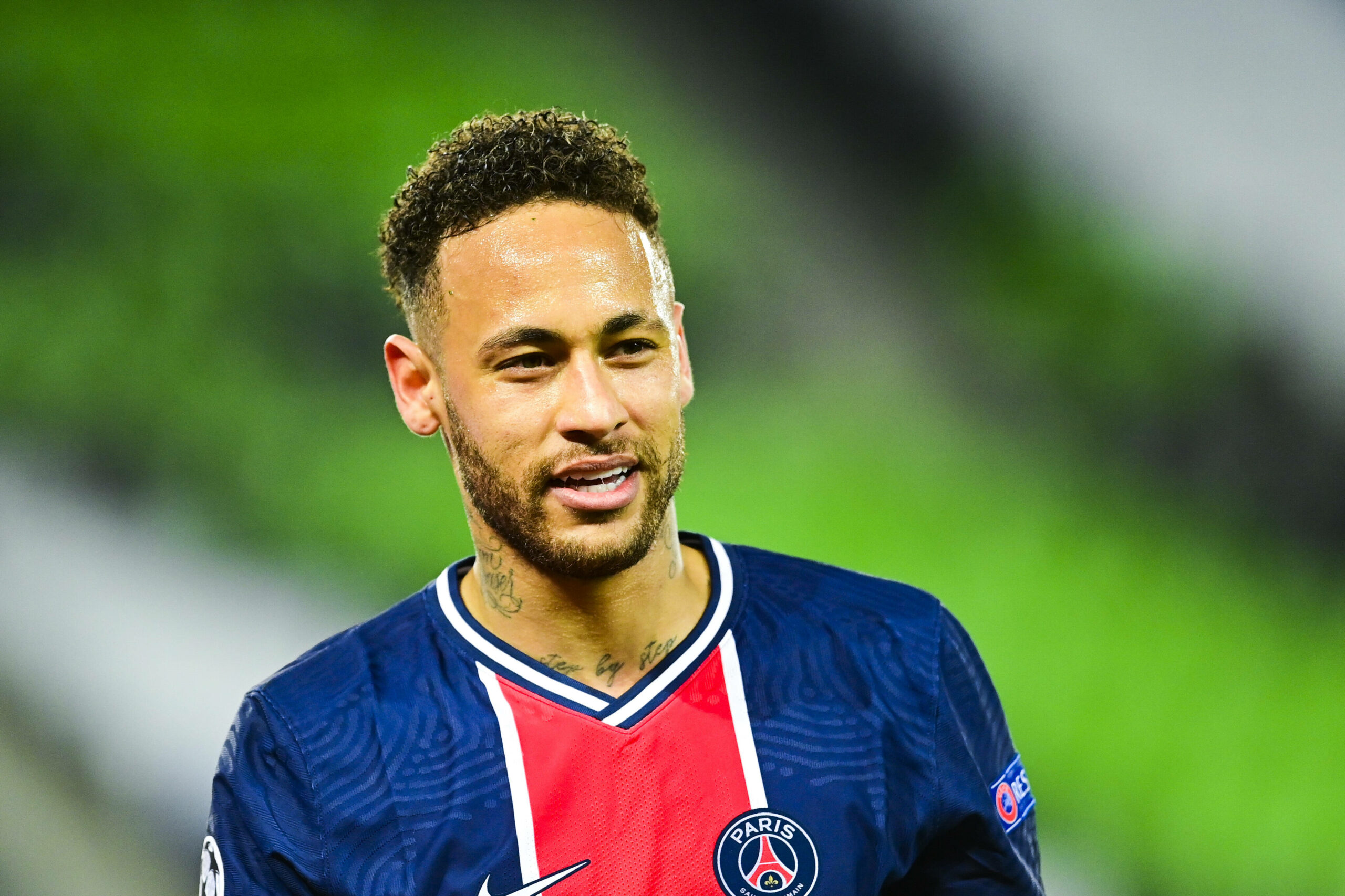 PSG | Neymar beendet Diskussionen: „Fühle mich offensichtlich sehr wohl und zu Hause“