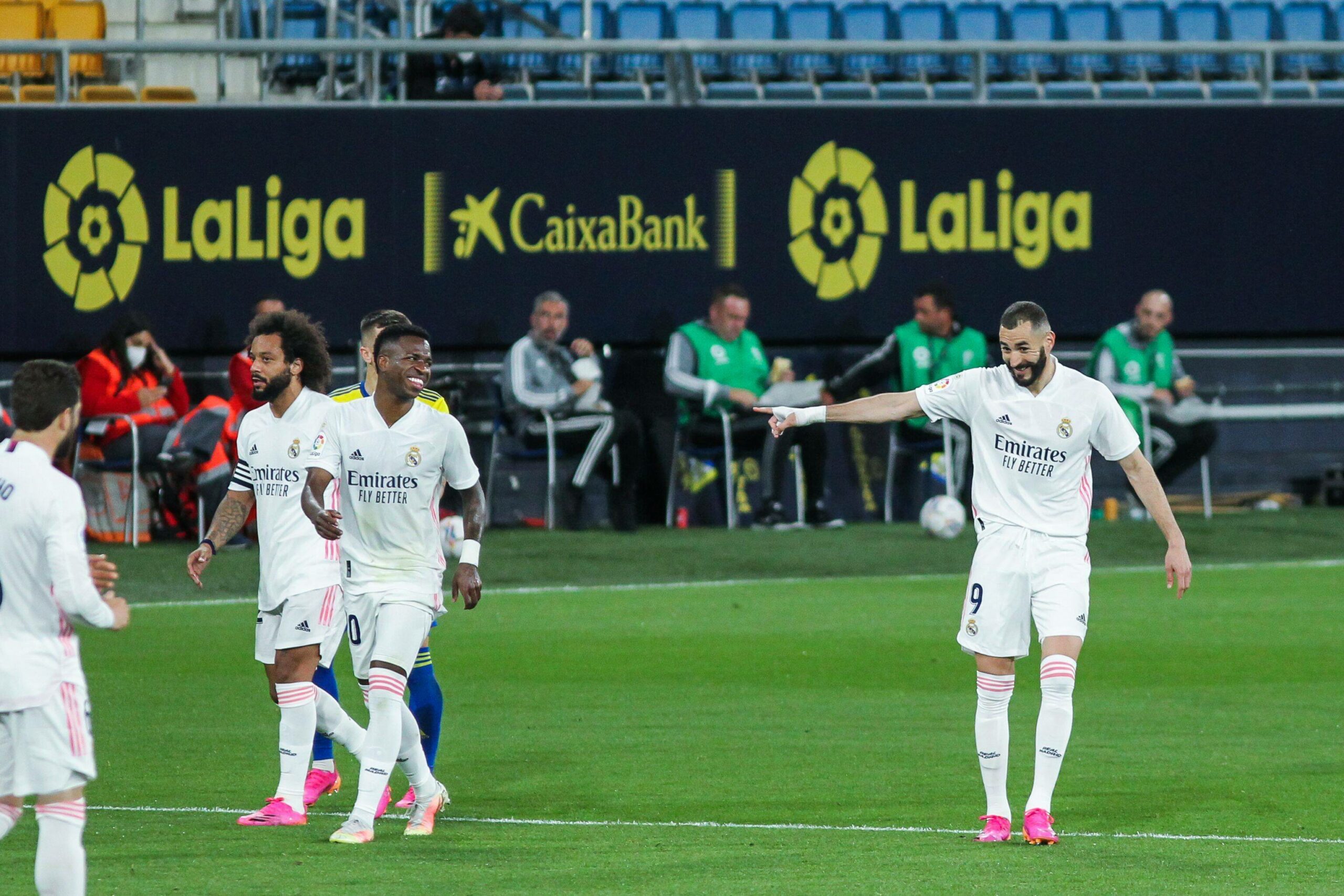 Benzema trifft doppelt: Real Madrid gewinnt mühelos in Cadiz
