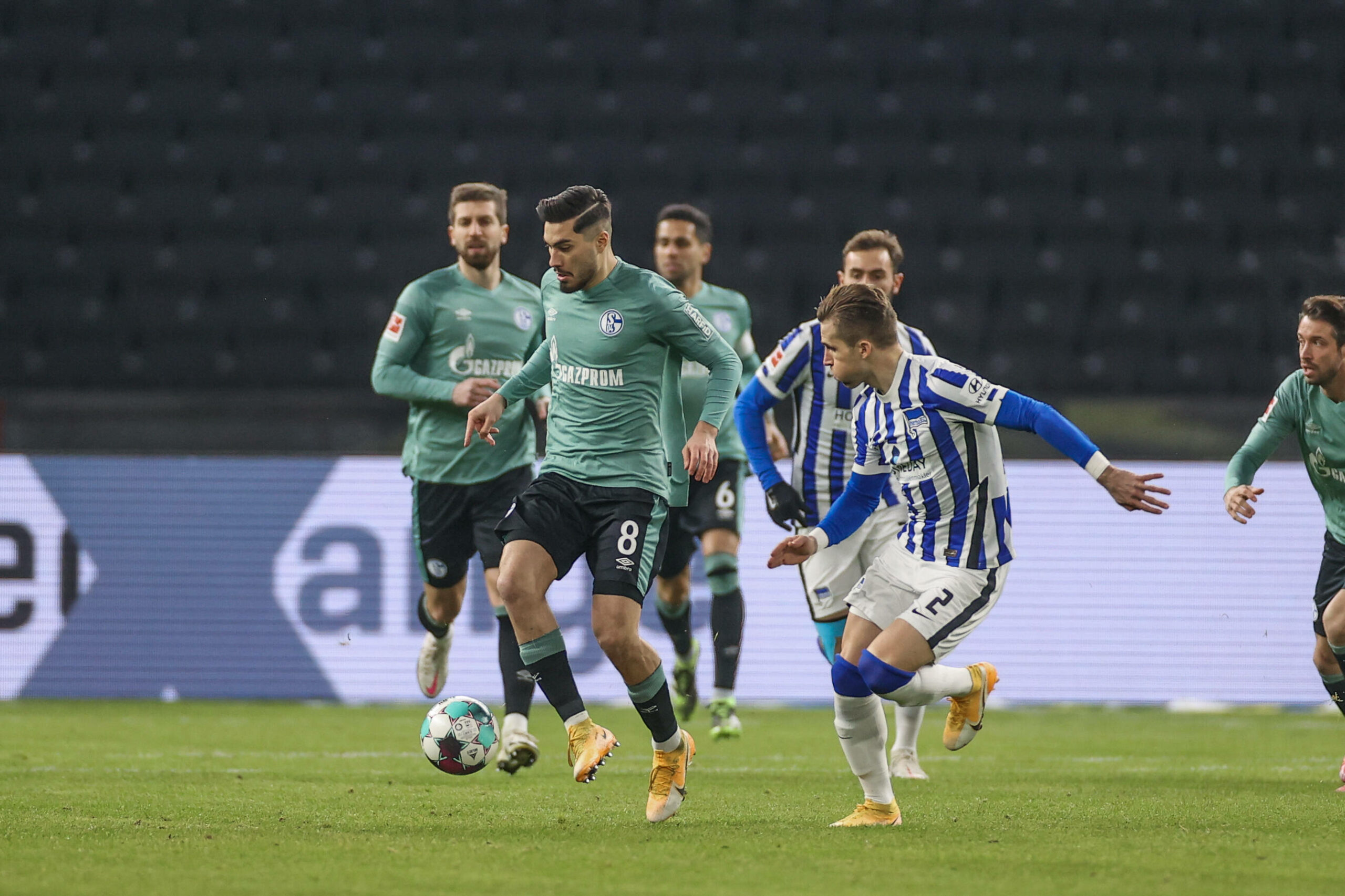 Schalke | Trotz Coronafällen: Spiel gegen Hertha BSC kann stattfinden
