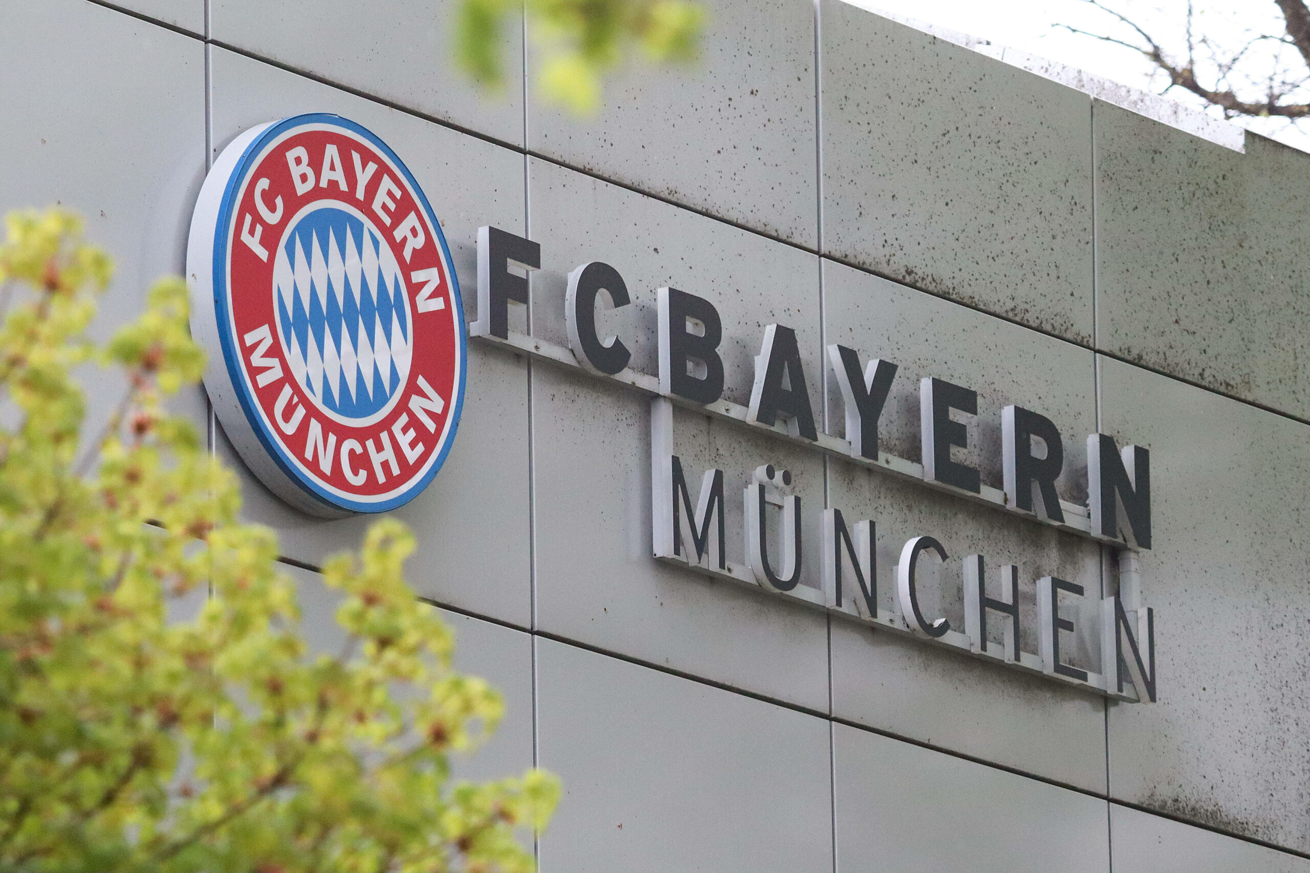 Flick: „Es war ein Genuss!“ Stimmen und Reaktionen zum 31. Meistertitel des FC Bayern
