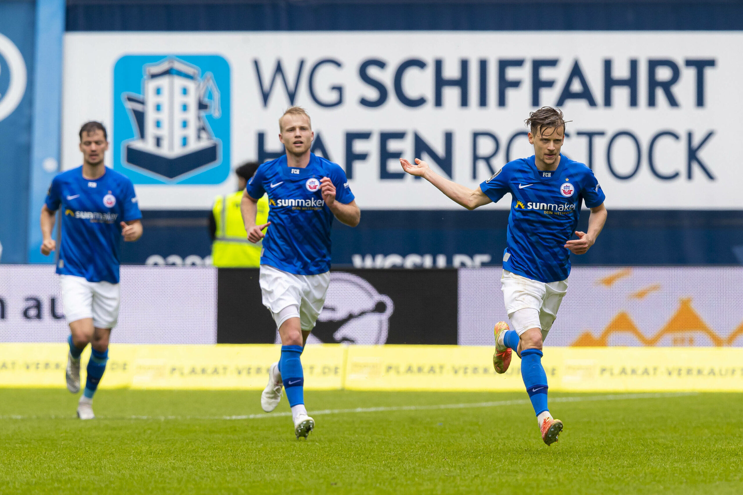 3. Liga | Rostock feiert Aufstieg, Ingolstadt geht in die Relegation, Meppen steigt ab!