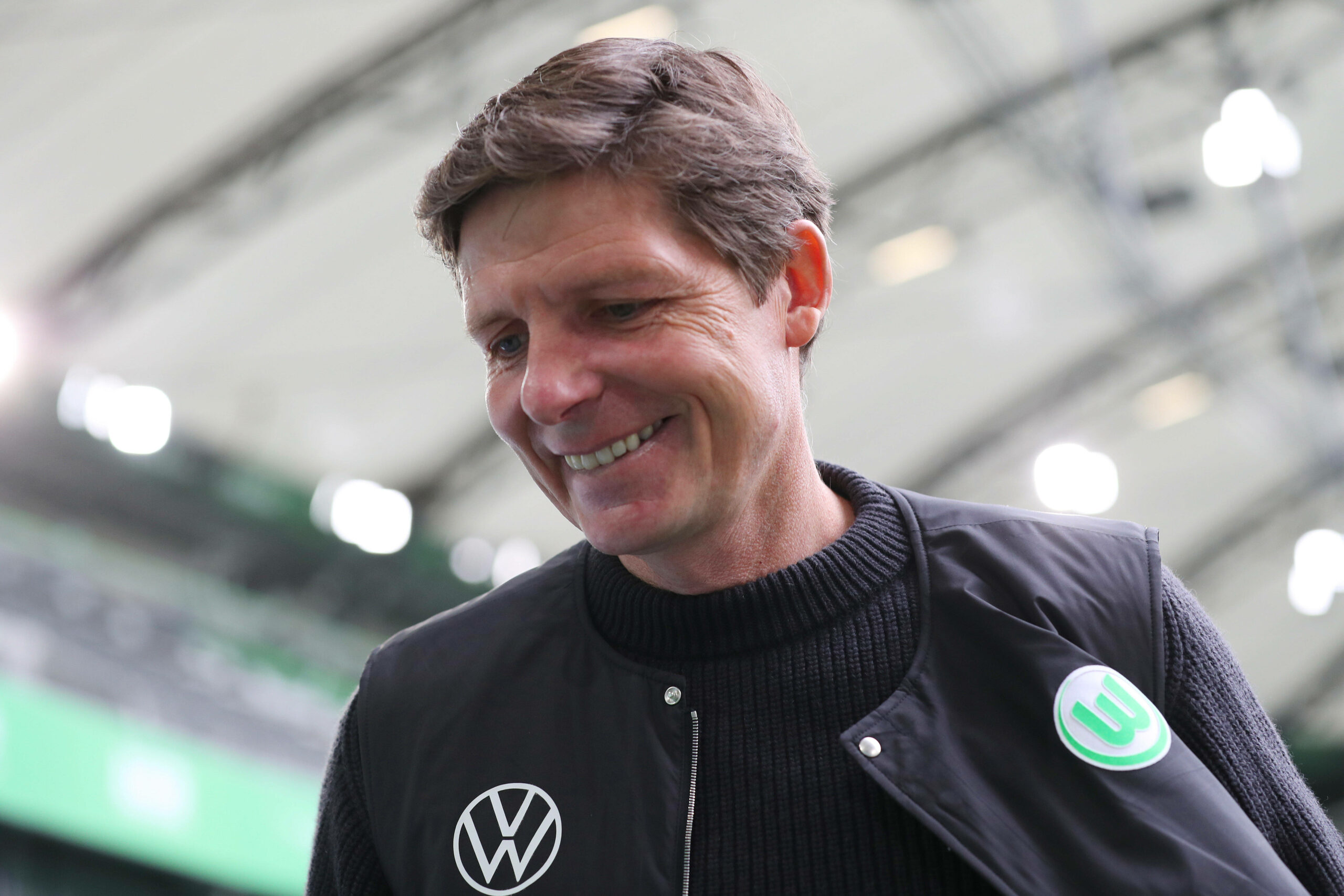 VfL Wolfsburg: Kein Glasner-Bekenntnis – van Bommel in den Startlöchern