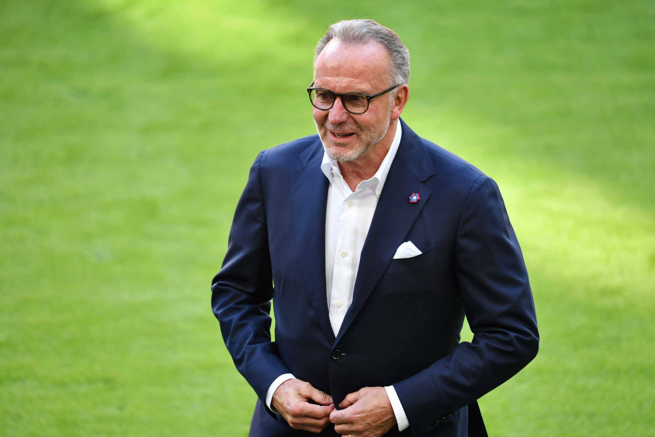 Bayern | Offiziell: Rummenigge hat seinen Vertrag aufgelöst!