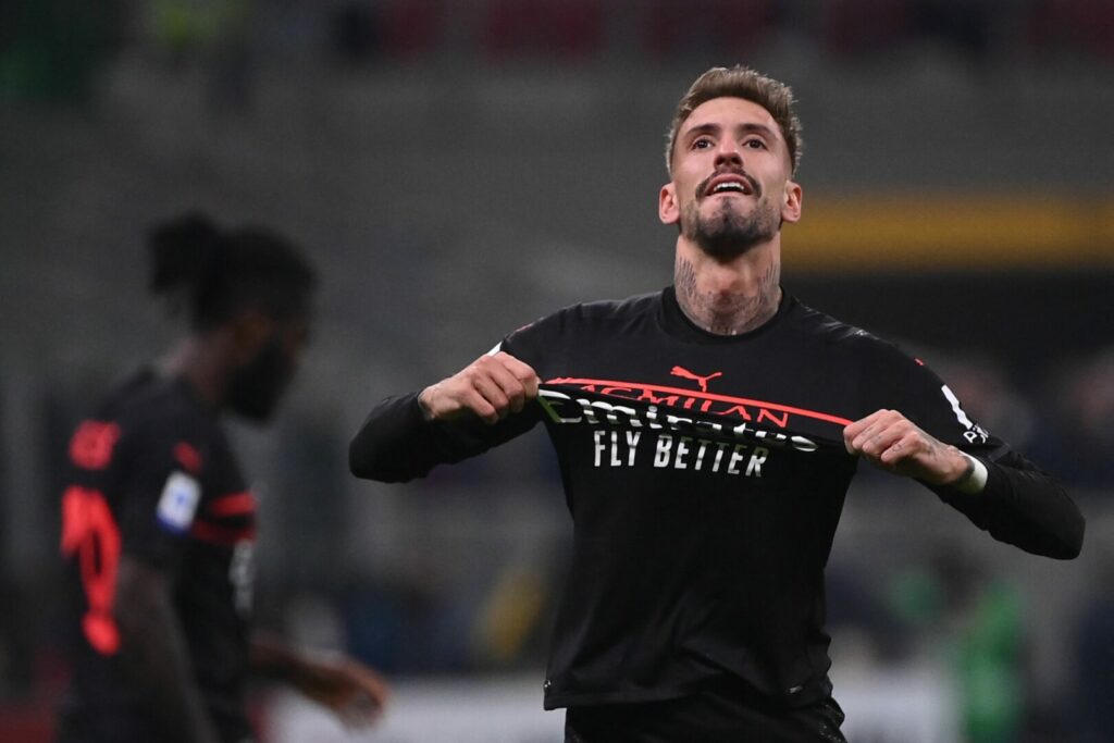 Samuel Castillejo bejubelt ein Tor der AC Milan