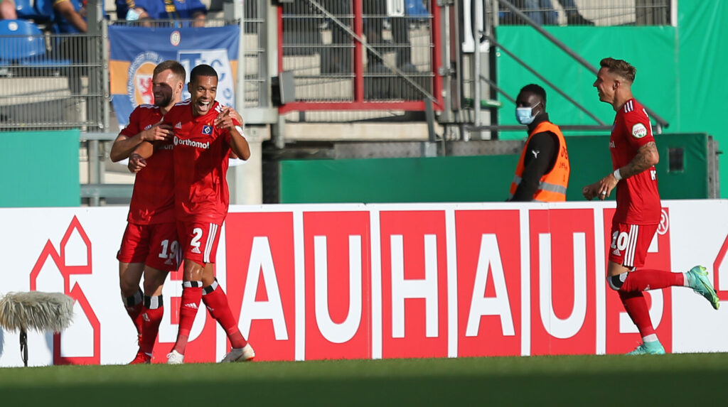 Manuel Wintzheimer und Jan Gyamerah stehen beim HSV auf der Kippe.