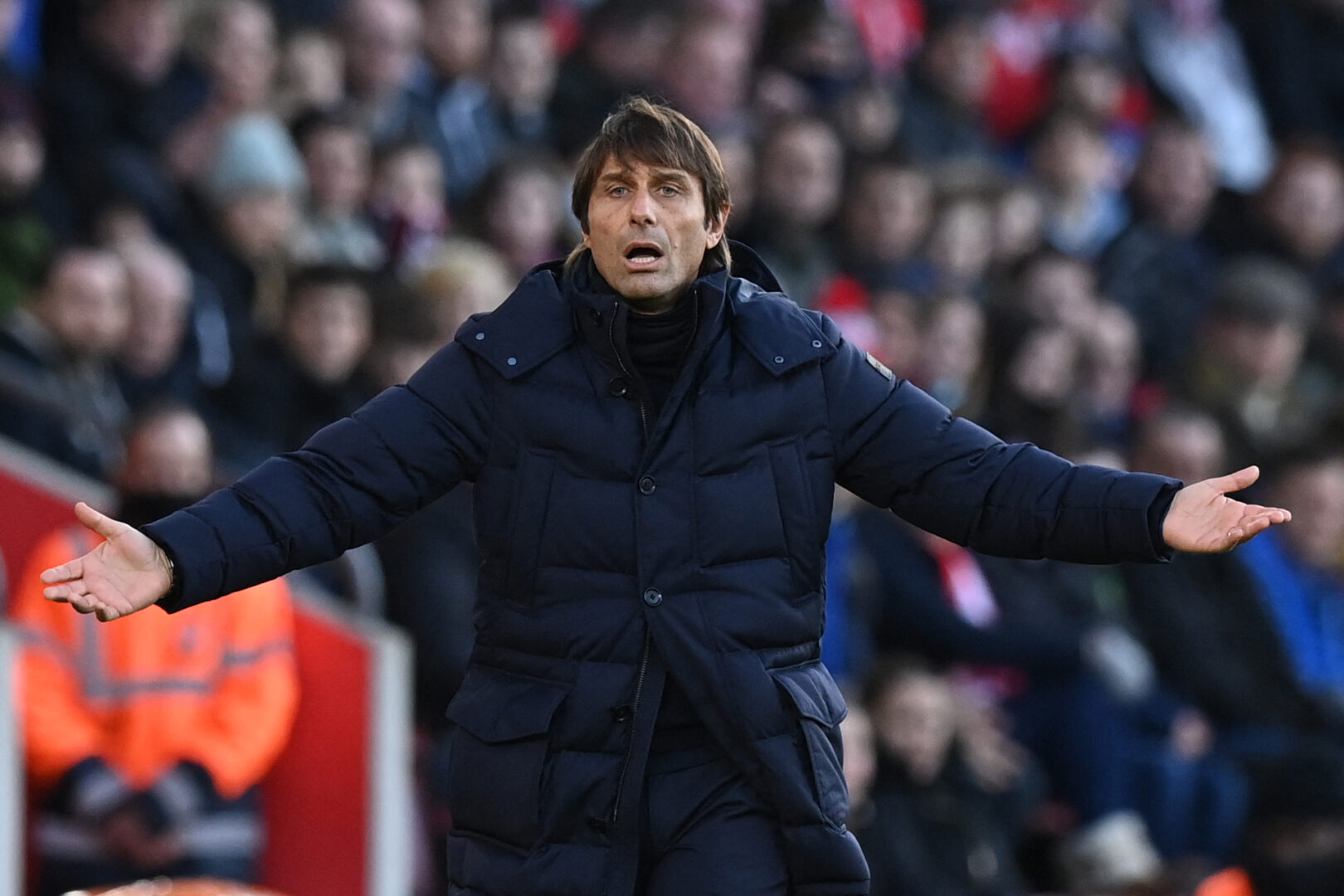 Tottenham-Coach Antonio Conte kritisierte das Handeln der Premier League.