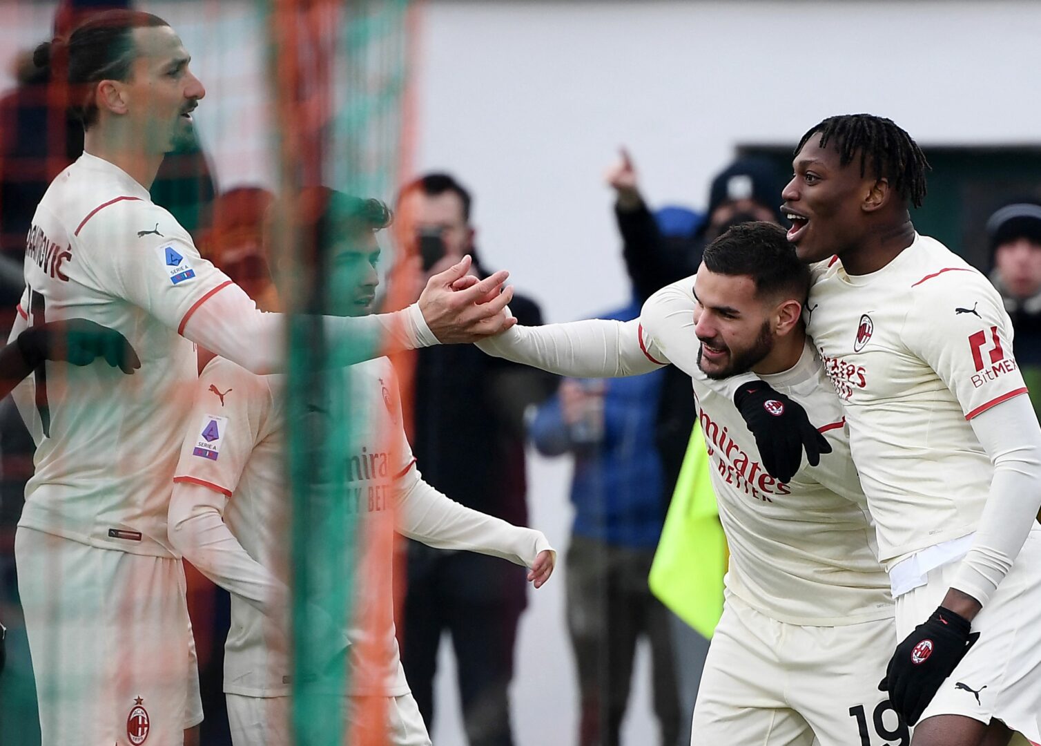 Die AC Milan setzte sich sicher bei Venezia durch.