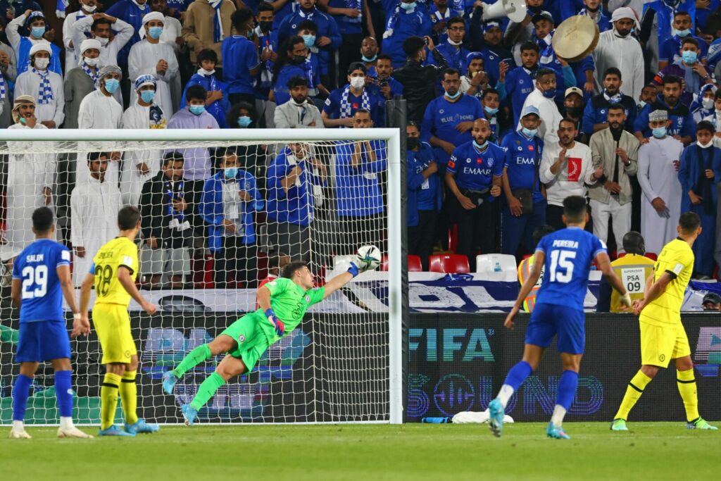Kepa Arrizabalaga bei einer Parade für Chelsea im Halbfinale der Klub-WM