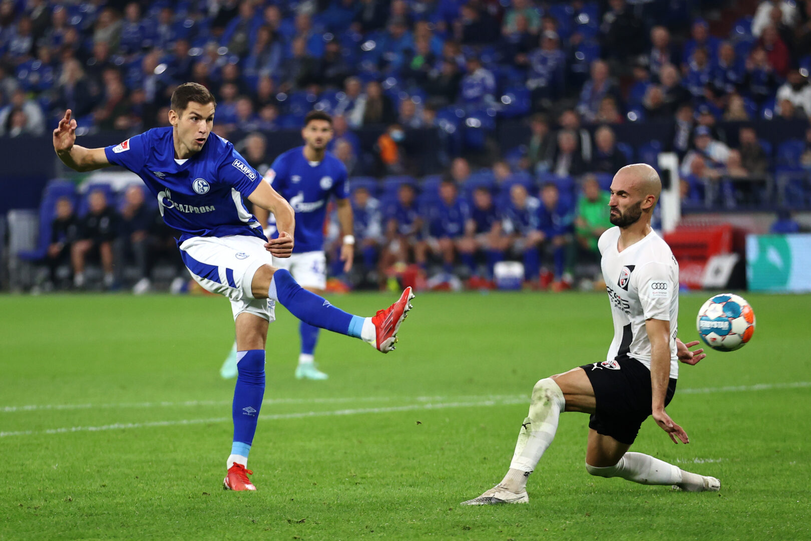 Marvin Pieringer wird auch in Zukunft für den FC Schalke 04 auflaufen.