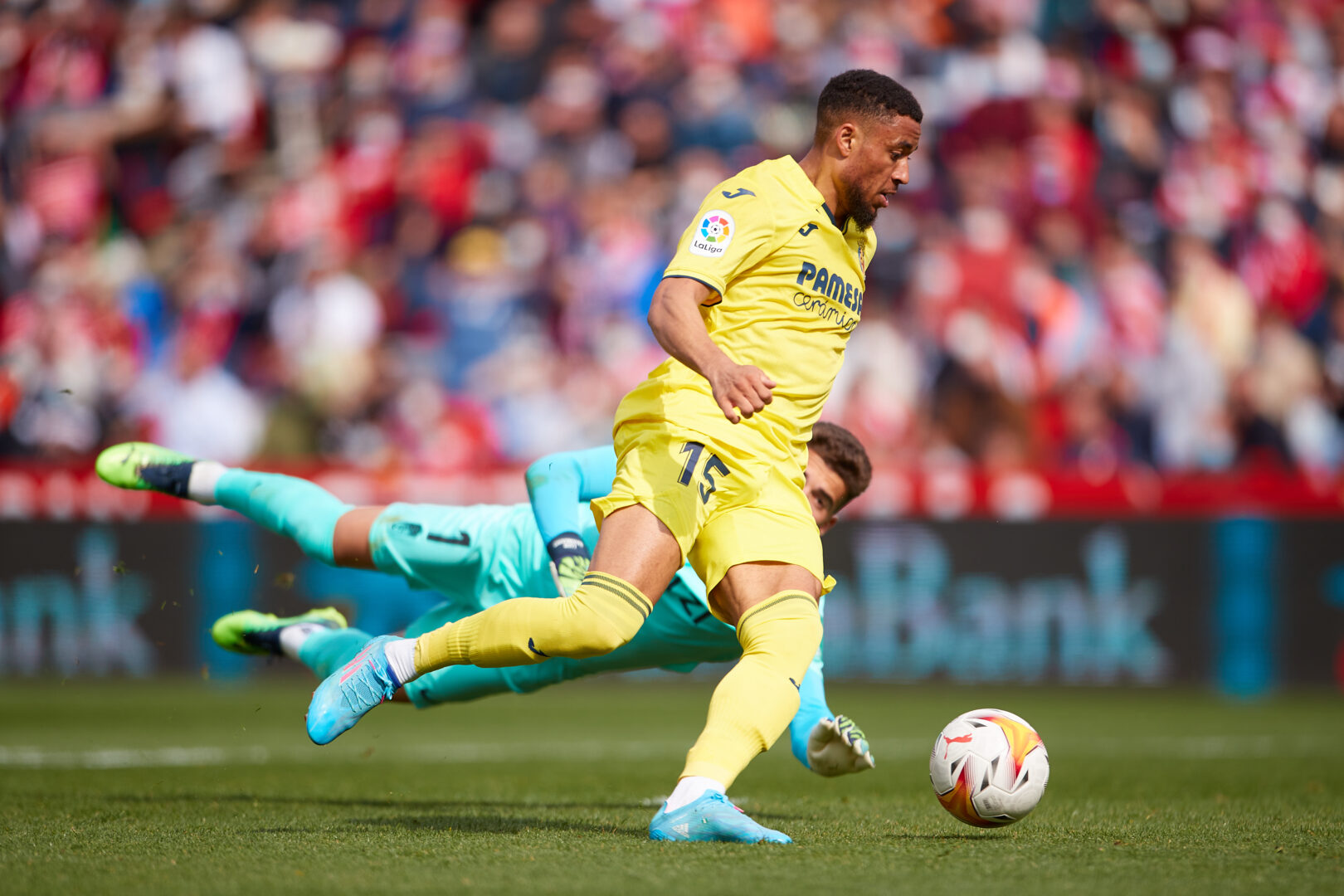 Everton will Arnaut Danjuma ausleihen