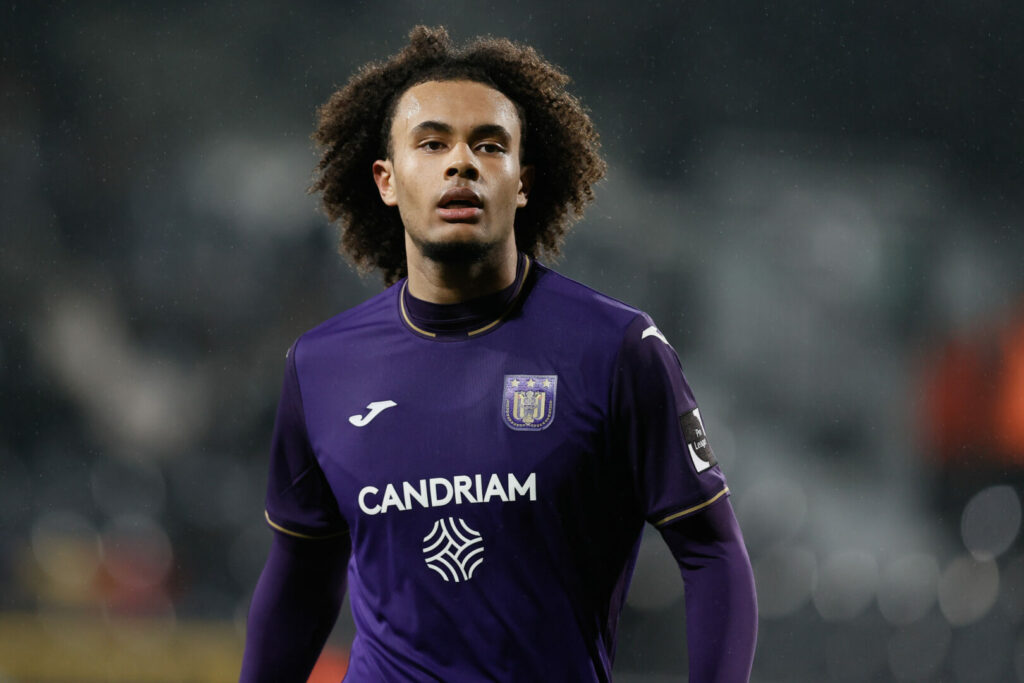 Joshua Zirkzee im Trikot von RSC Anderlecht
