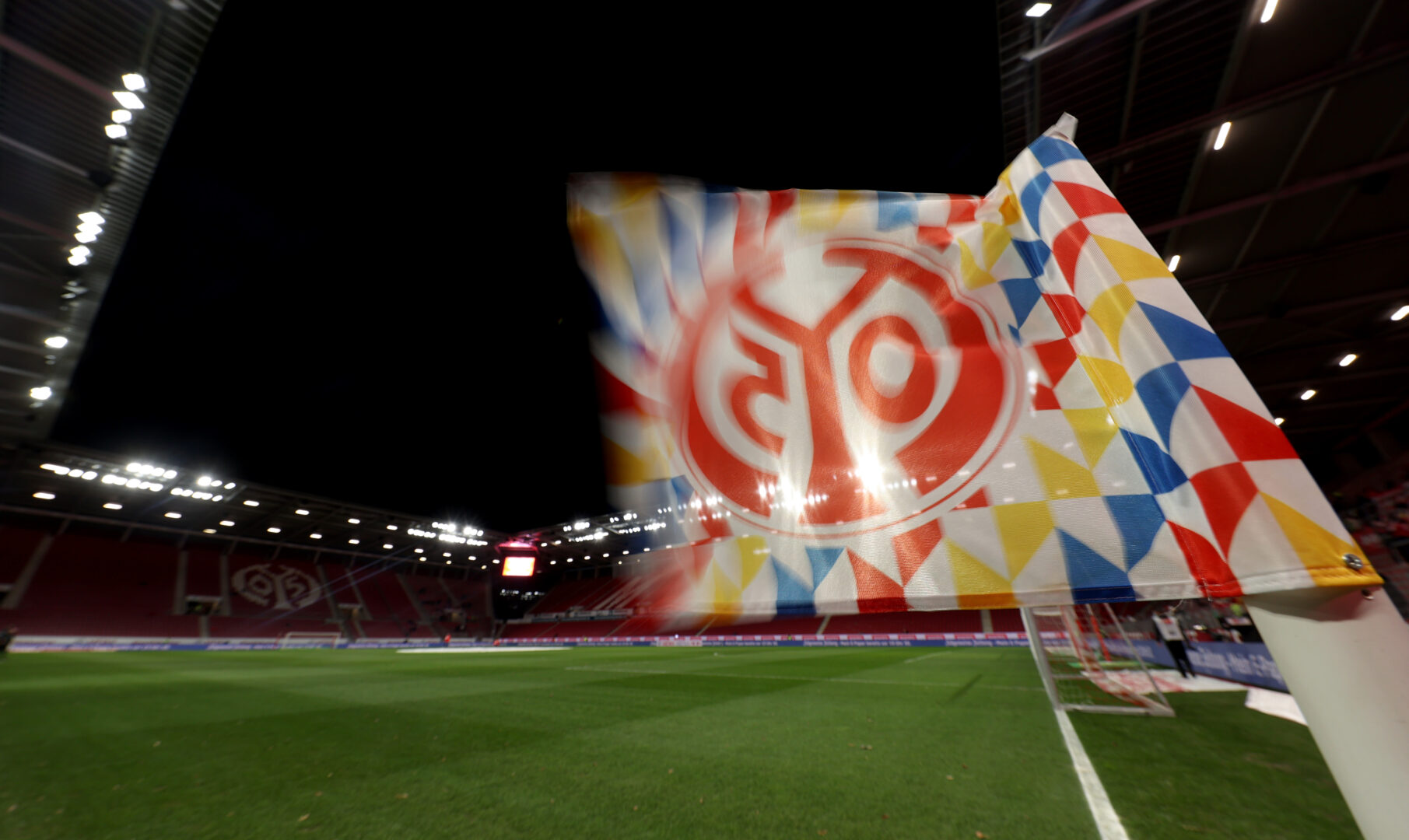 Der FSV Mainz 05 beantragte die Verlegung des Heimspiels gegen Dortmund.