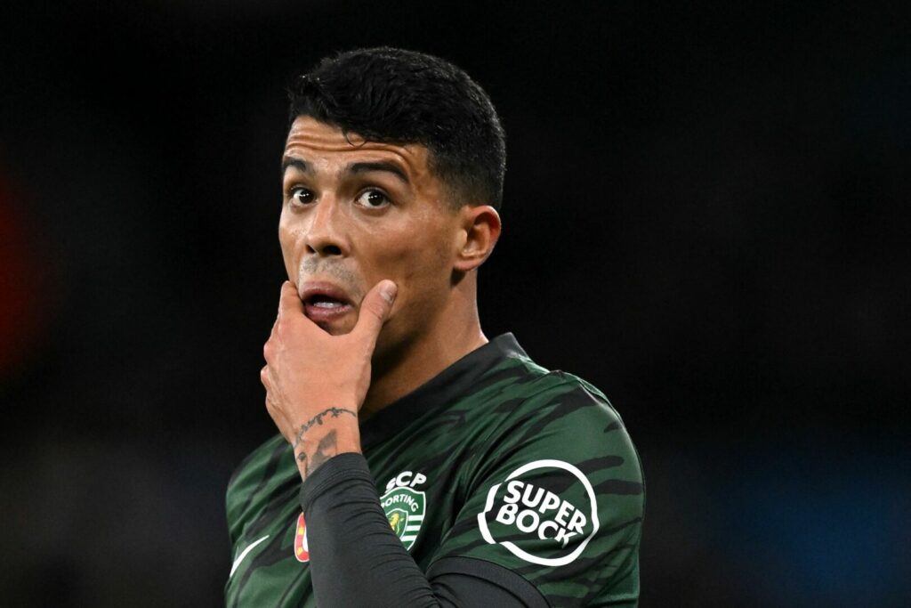 Pedro Porro (Sporting Lissabon) schaut überrascht
