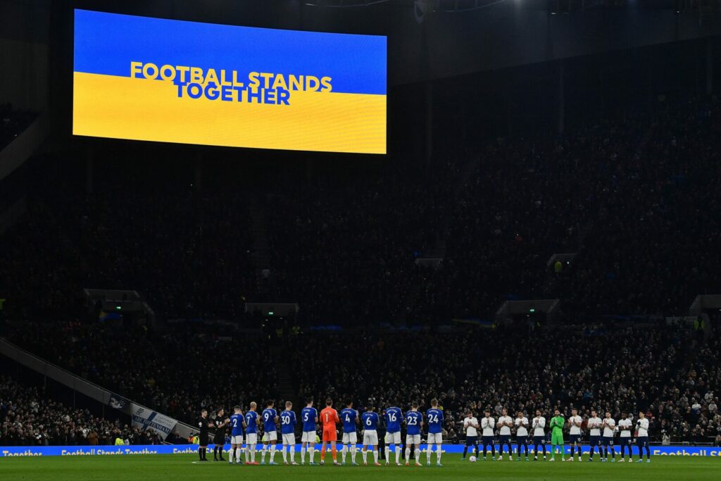 Die Premier League solidarisiert sich weiter mit der Ukraine. UEFA
