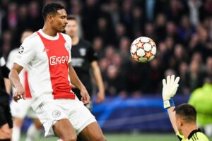 Inter Mailand soll Sebastien haller auf dem Zettel haben.