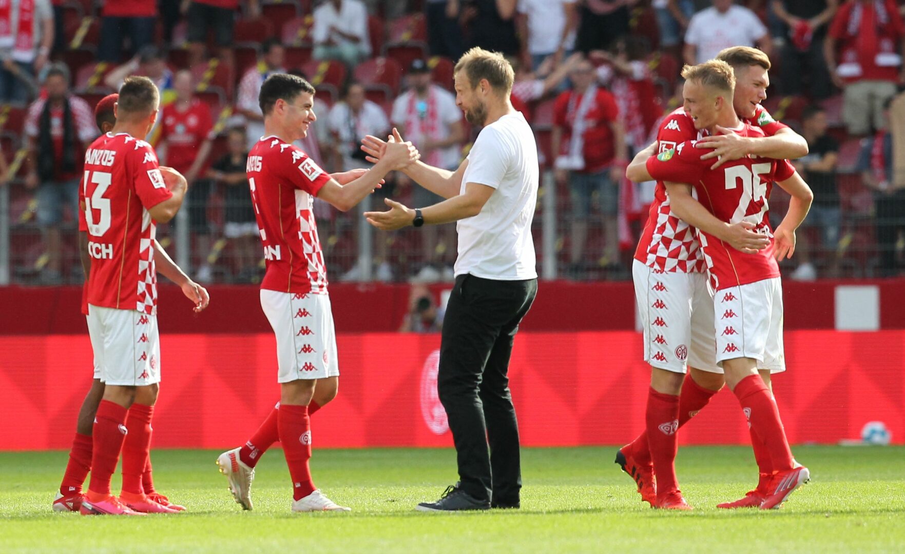 Mainz 05: Bo Svensson muss viele Ausfälle kompensieren.