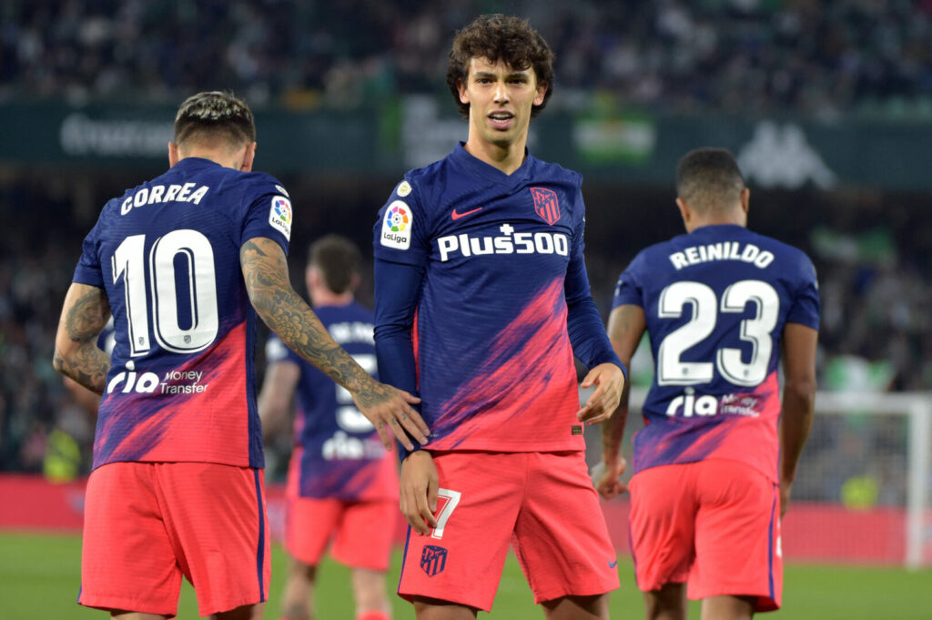 Atlético gewann bei Real Betis.