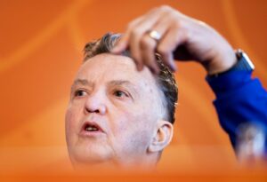 Louis van Gaal auf einer Pressekonferenz