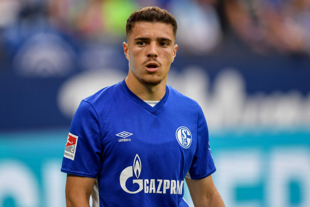 Blendi Idrizi bleibt dem FC Schalke 04 treu.
