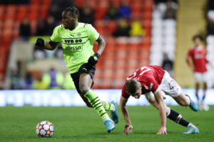 Bynoe-Gittens im Dribbling