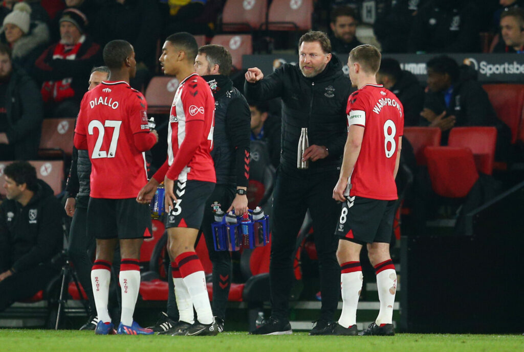 Ralph Hasenhüttl (Mitte) ist beim FC Southampton rundum glücklich.