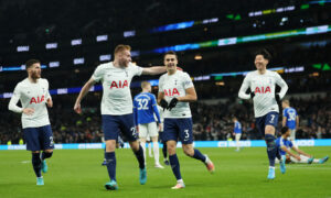 Tottenham Hotspur fegte den FC Everton vom Platz.
