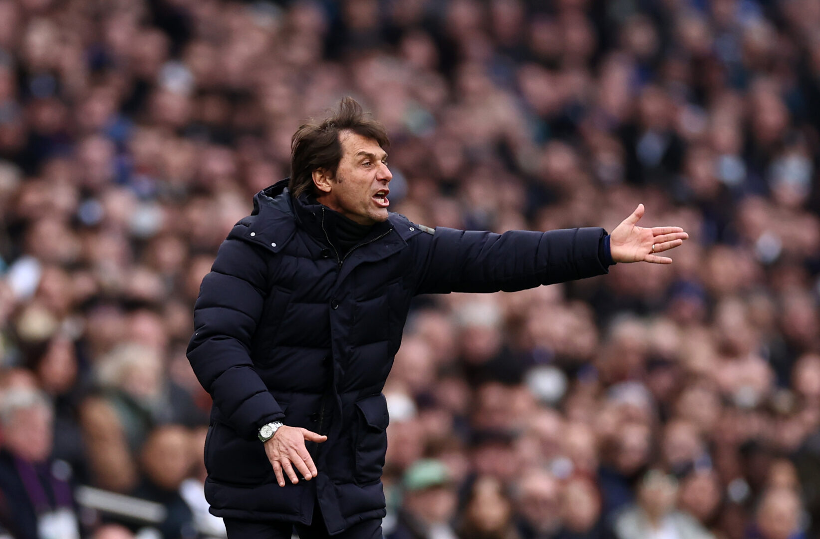 Antonio Conte bei einem Tottenham-Spiel an der Seitenlinie