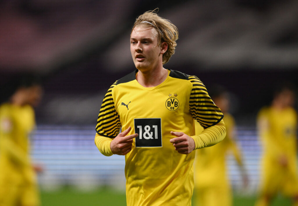 Julian Brandt will dem BVB treu bleiben.