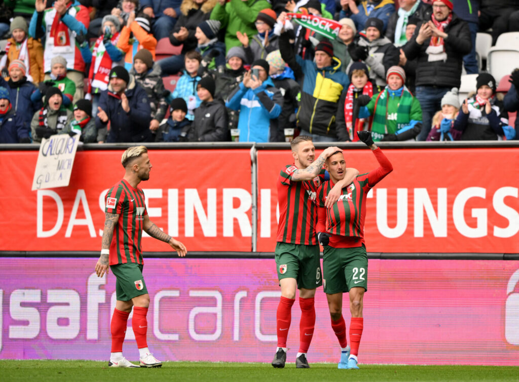 Augsburg setzt sich gegen Wolfsburg durch