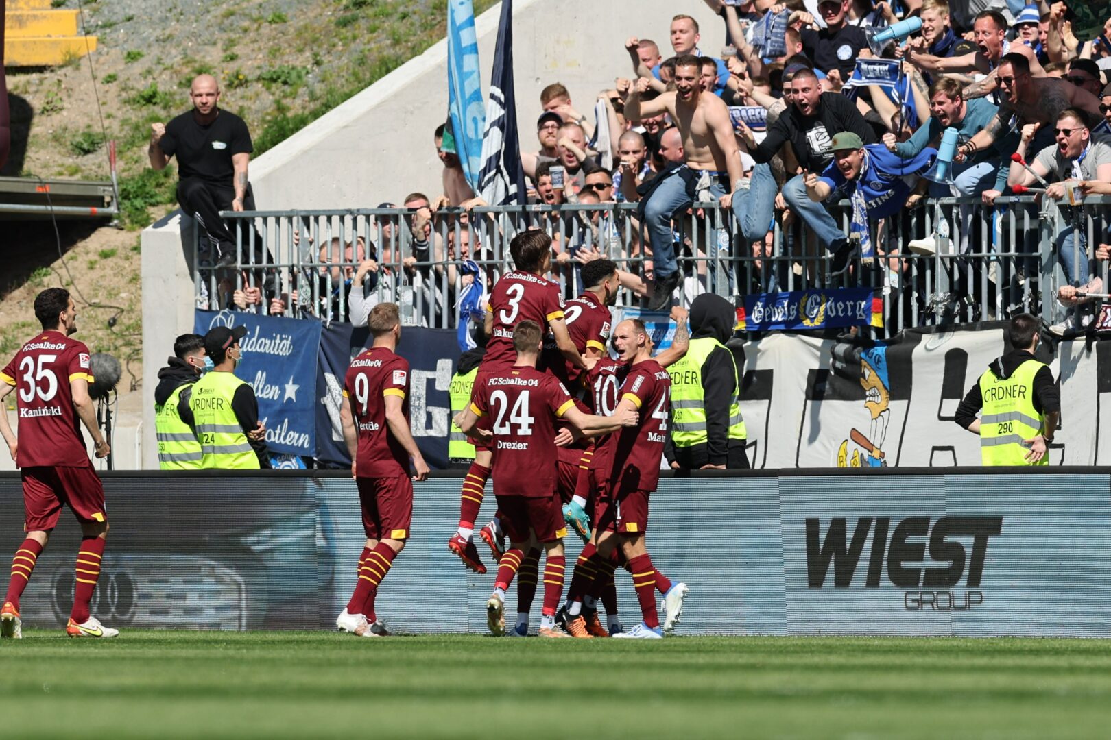2. Bundesliga | Irre Effizienz, irres 5:2! Schalke schlägt Darmstadt im Topspiel