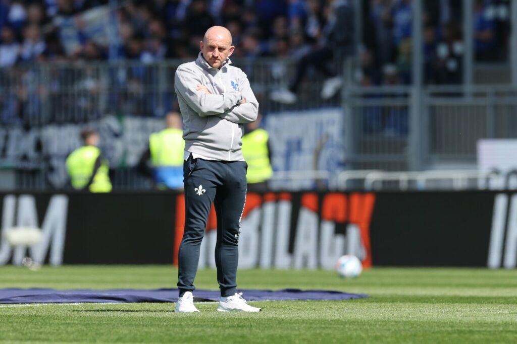 Trainer Torsten Lieberknecht an der Seitenlinie