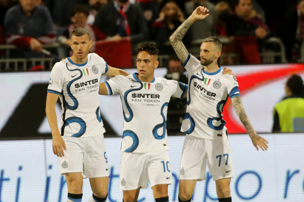 Inter setzte sich bei Cagliari Calcio durch.