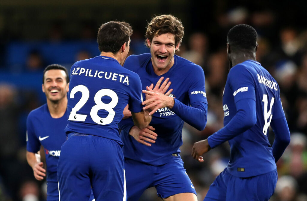Cesar Azpilicueta und Marcos Alonso werden beim FC Barcelona gehandelt.