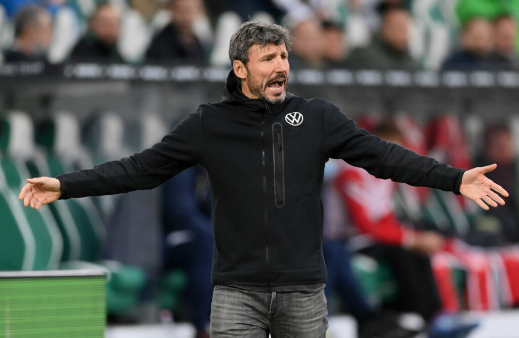 Mark van Bommel heuert bei Royal Antwerpen an.