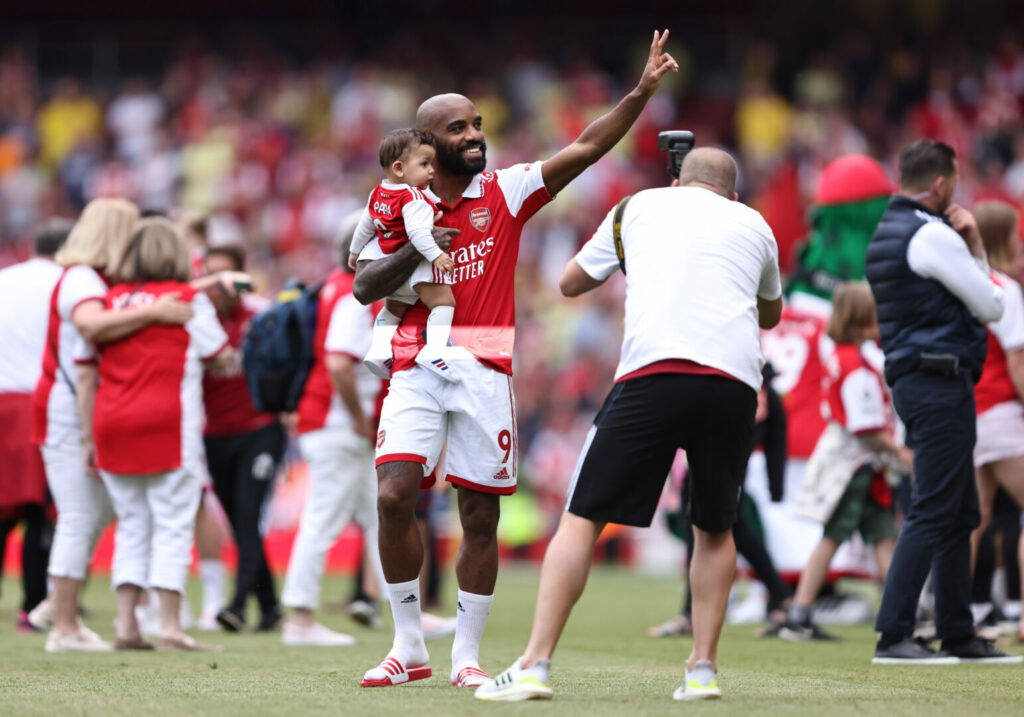Alexandre Lacazette bei seinem Abschied von den Arsenal-Fans
