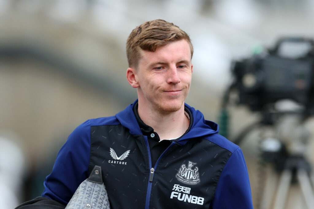Matt Targett im Trainingsanzug von Newcastle United