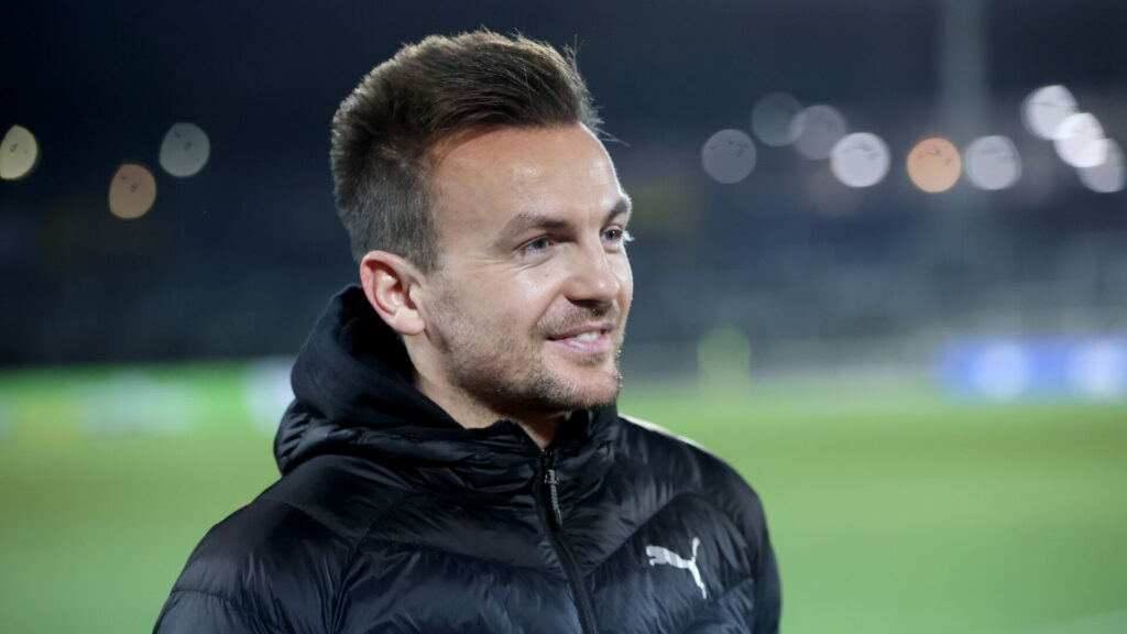 En rico Maaßen ist neuer Cheftrainer des FC Augsburg