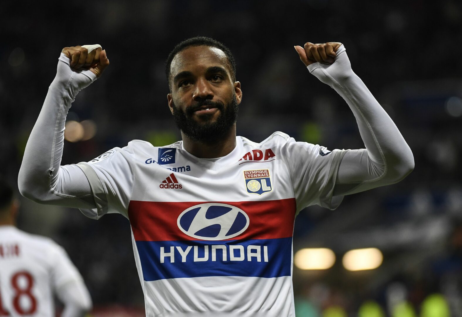 Offiziell: Alexandre Lacazette kehrt zu Olympique Lyon zurück