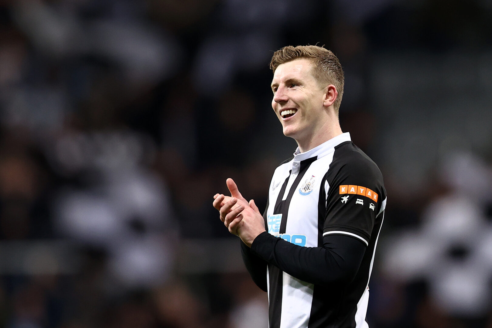 Newcastle United bestätigt feste Verpflichtung von Matt Targett