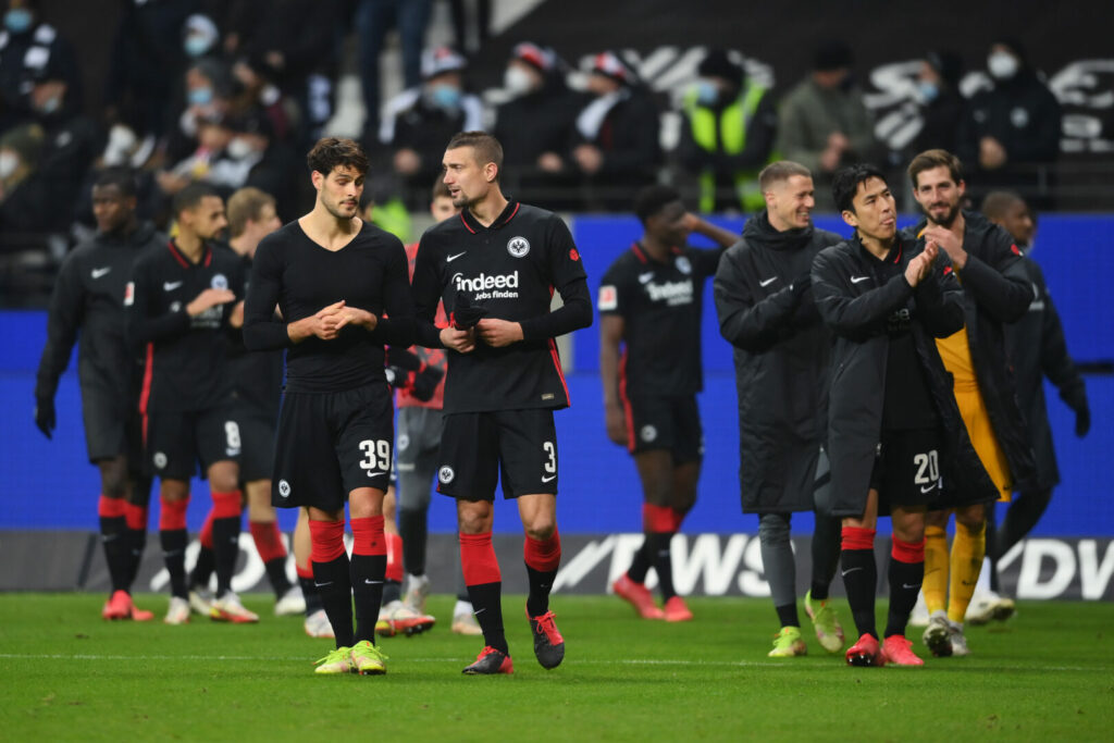 Eintracht Frankfurt muss Transfereinnahmen erzielen.